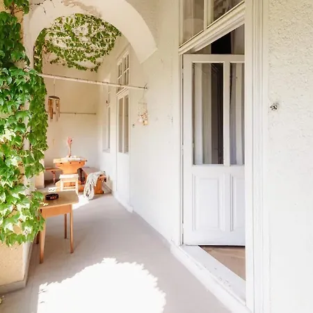 Ivy House With Balcony 아파트 브라티슬라바